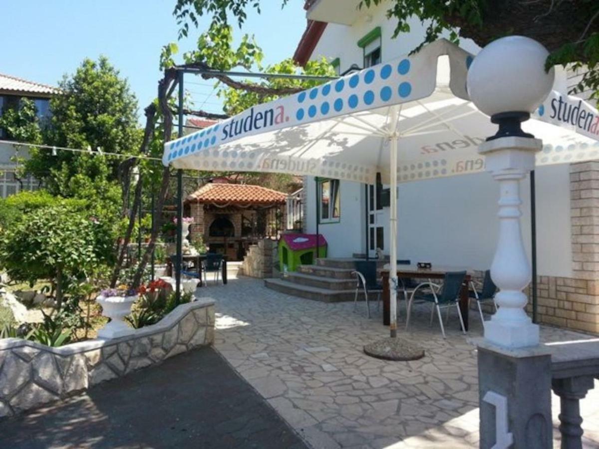 Apartman Marcela Palit Экстерьер фото