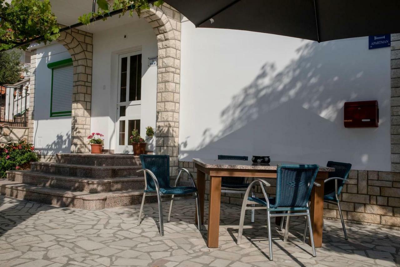 Apartman Marcela Palit Экстерьер фото