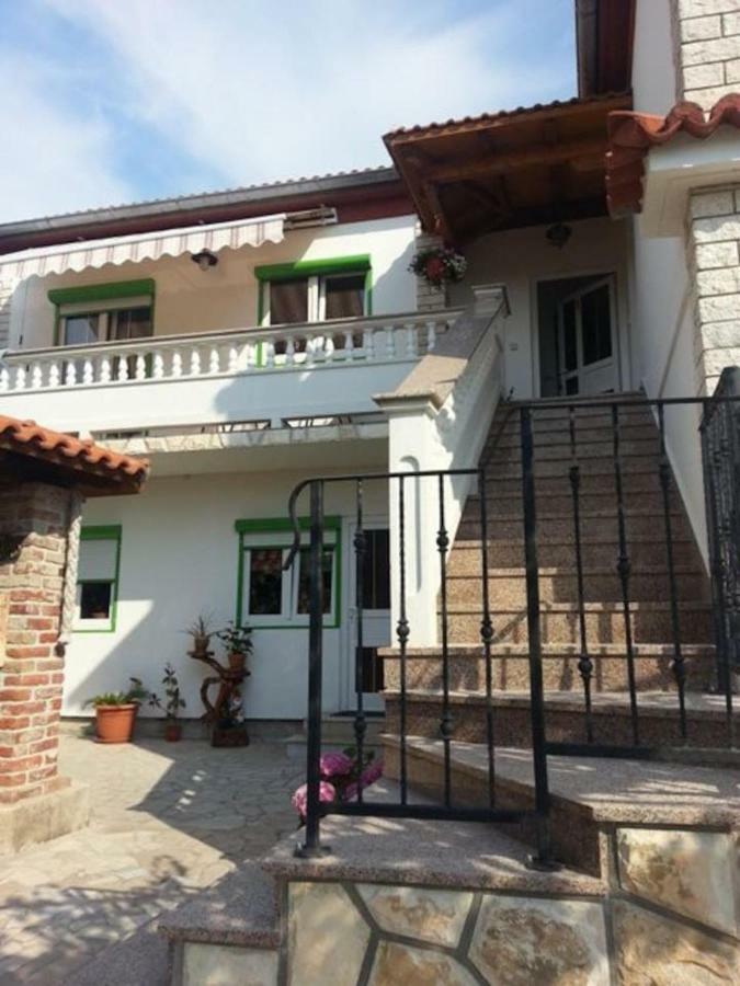Apartman Marcela Palit Экстерьер фото